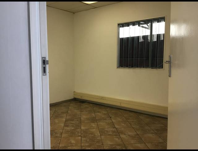 1,830M² WAREHOUSE FOR SALE IN WADEVILLE